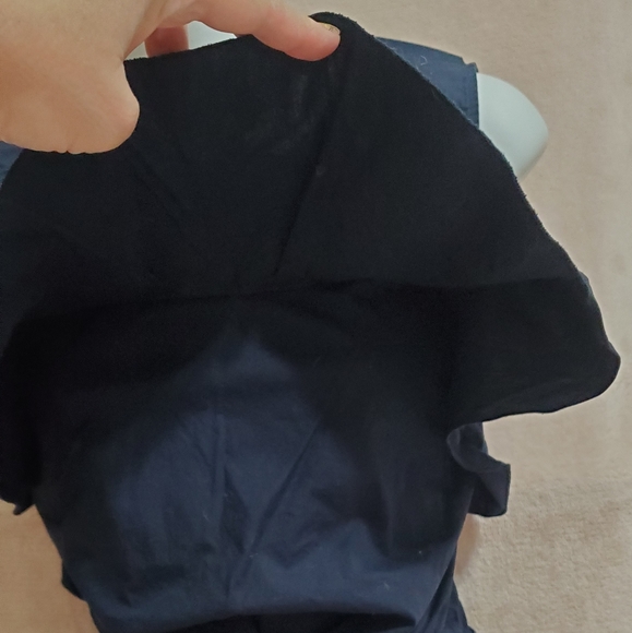 Like NEW Banana Republic Cotton Navy Ruffle Top Sz M, Cinched Waist - Picture 4 of 8